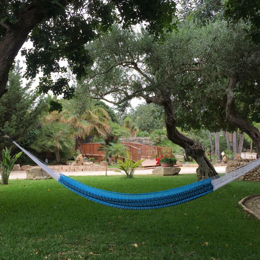 Villa Giulia - Sicilian Luxury Garden Пунта Сека Екстериор снимка