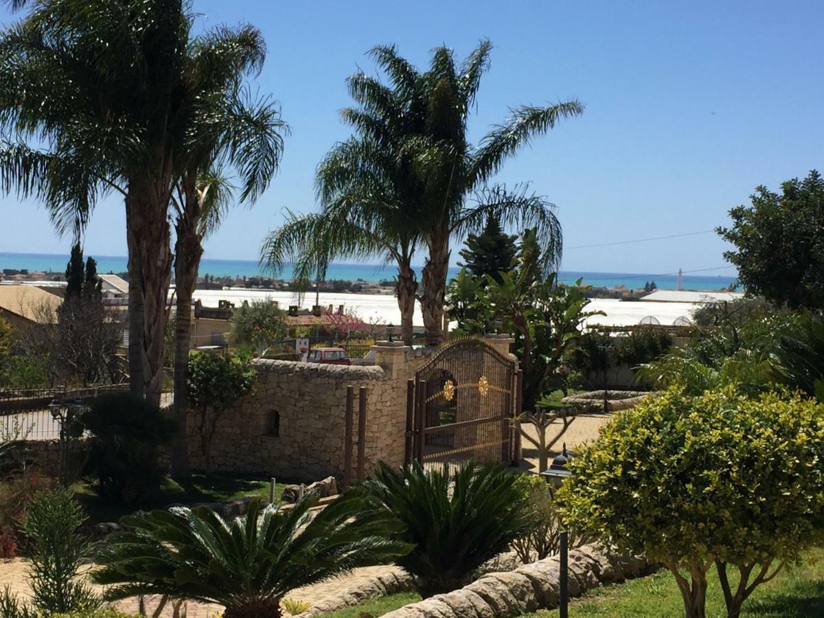 Villa Giulia - Sicilian Luxury Garden Пунта Сека Екстериор снимка
