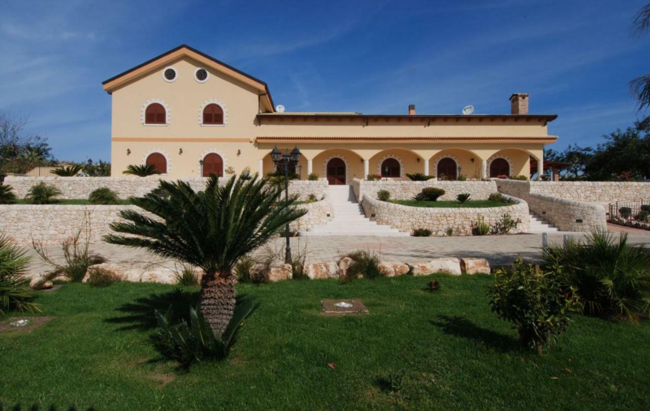 Villa Giulia - Sicilian Luxury Garden Пунта Сека Екстериор снимка